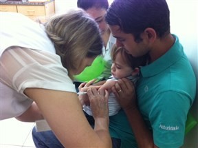 Hoje é o dia D da Campanha Nacional de Vacinação contra a Paralisia Infantil